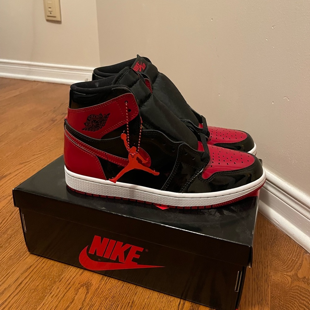 Air Jordan 1 High Patent Bred (New)